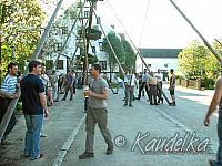 2005-05-01 maibaum aufstellen 020 01 05 2005 a