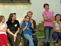 2005-05-01 maibaum aufstellen 047 01 05 2005 a