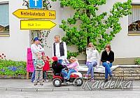 2010-05-01 maibaum-aufstellen 2010 01 05 2010 19 07 52 b