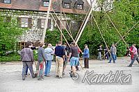 2011-05-01 maibaum-aufstellen 2011 01 05 2011 17 03 28 c