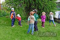 2011-05-01 maibaum-aufstellen 2011 01 05 2011 17 48 37 c