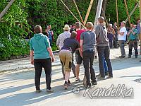 2014-04-17 maibaum-aufstellen 2014 17 04 2014 16 49 31 c