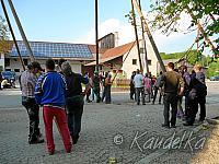 2014-04-17 maibaum-aufstellen 2014 17 04 2014 17 04 47 c