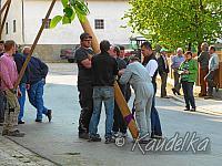 2014-04-17 maibaum-aufstellen 2014 17 04 2014 17 06 38 c