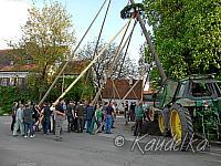 2014-04-17 maibaum-aufstellen 2014 17 04 2014 17 52 12 c
