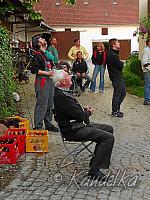 2014-04-17 maibaum-aufstellen 2014 17 04 2014 18 15 19 c