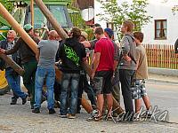 2014-04-17 maibaum-aufstellen 2014 17 04 2014 18 17 08 c