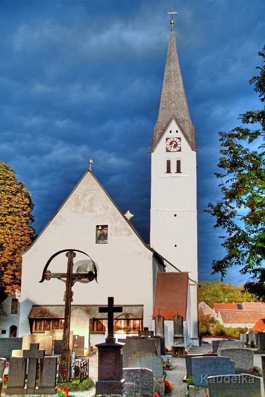 gewitterstimmung_in_oberlauterbach_-_friedhof.jpg - Gewitterstimmung in Oberlauterbach - Friedhof