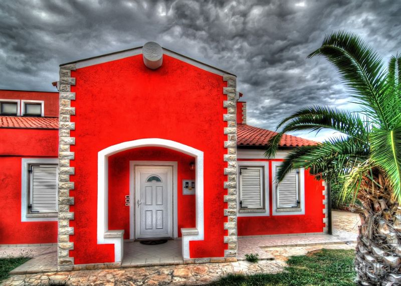 rote_Villa.jpg - Rote Villa