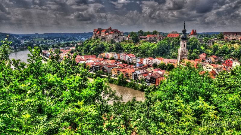 die_burg_zu_burhgausen.jpg - Die Burg zu Burhgausen