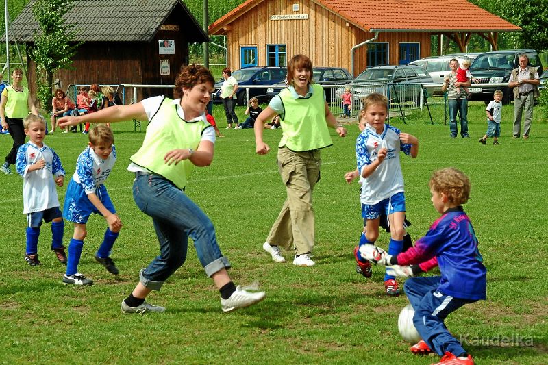 fussball-abschlussfeier-nlb-e+f-jugend_04.jpg - Fussball-Abschlussfeier NL E+F-Jugend