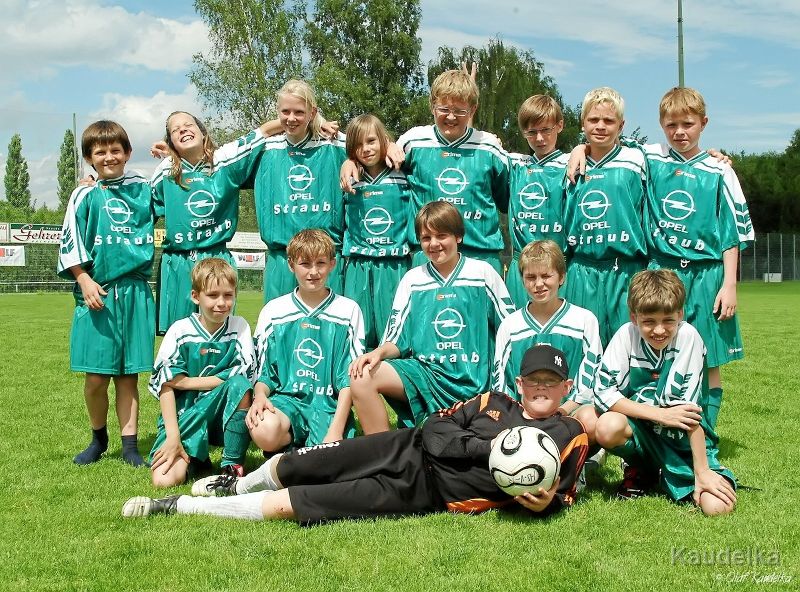 fussballturniere-in-rottenegg-und-geroldshausen_19.jpg - Fußballturniere in Rottenegg und Geroldshausen