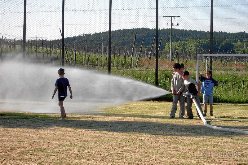 08_Bolzplatz-sprengen_b.jpg - Bolzplatz sprengen