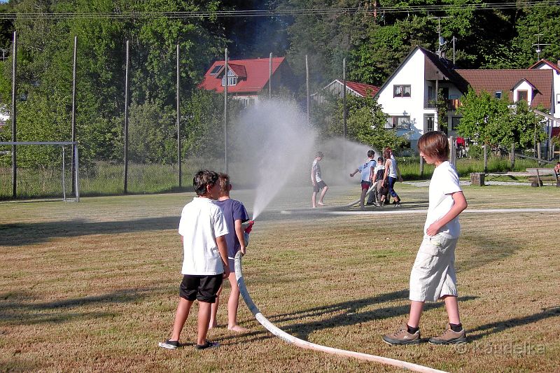 13_Bolzplatz-sprengen_b.jpg - Bolzplatz sprengen