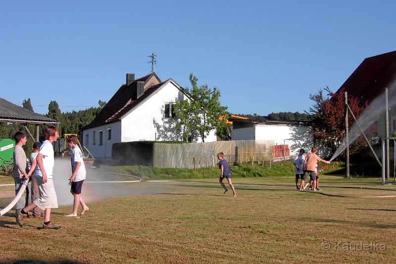 20_Bolzplatz-sprengen_b.jpg - Bolzplatz sprengen