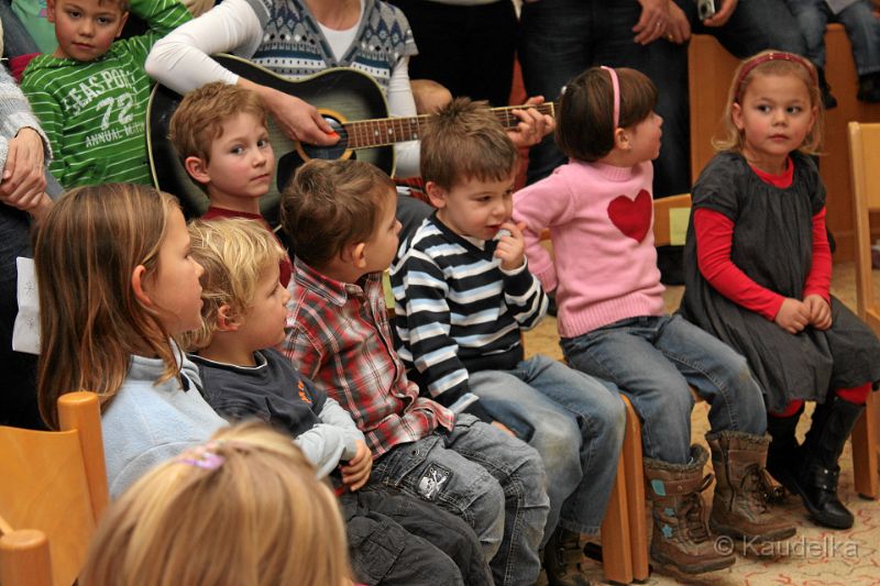 nikolausbesuch_im_kindergarten_2010_09.jpg - Nikolausbesuch im Kindergarten 2010