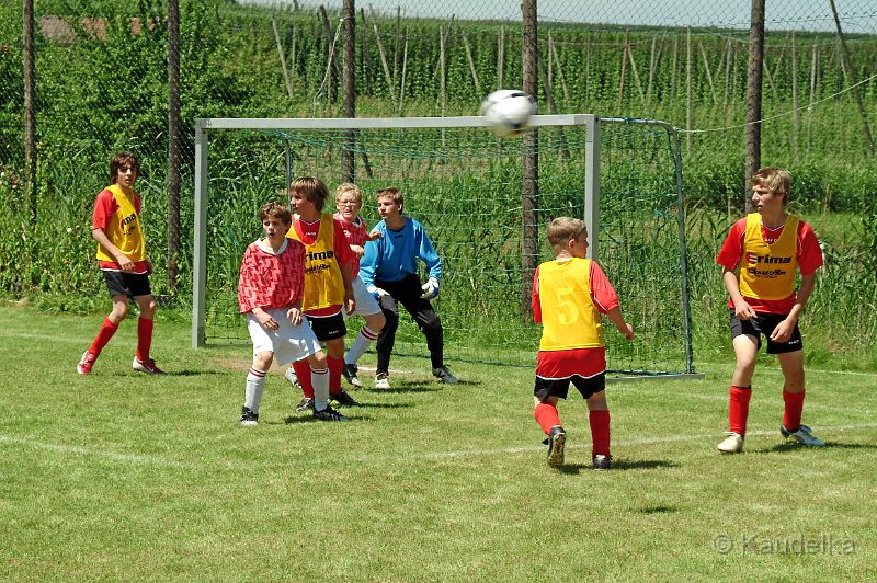 ministranten-fussballturnier-oberlauterbach_b002.jpg - Ministranten-Fussballturnier Oberlauterbach