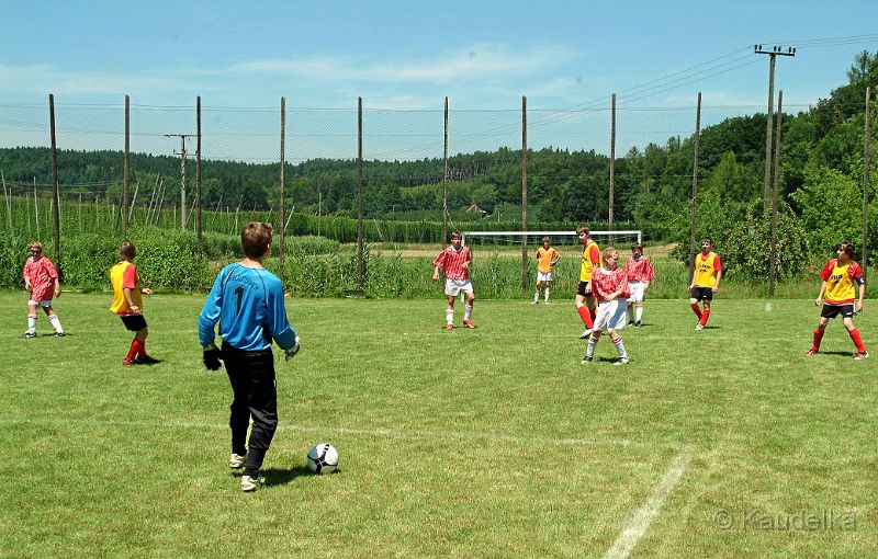 ministranten-fussballturnier-oberlauterbach_b004.jpg - Ministranten-Fussballturnier Oberlauterbach