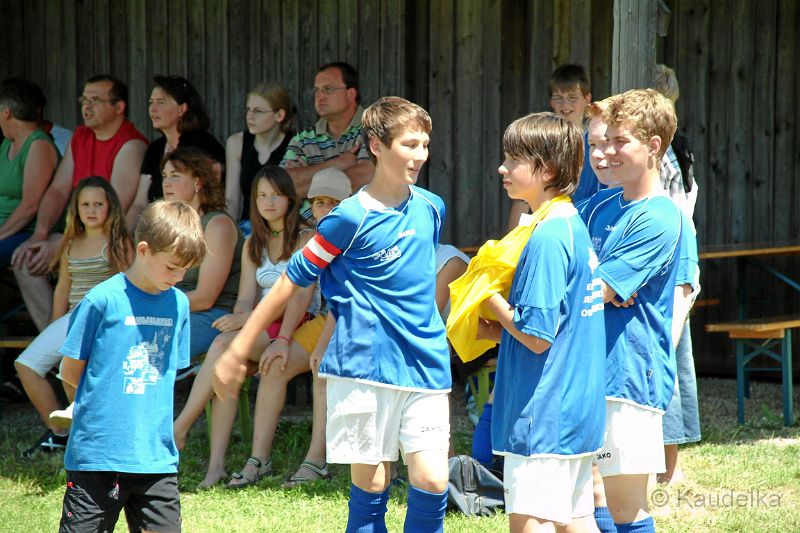 ministranten-fussballturnier-oberlauterbach_b005.jpg - Ministranten-Fussballturnier Oberlauterbach